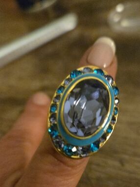 Akkad Blue Crystal Oval Statement Ring - Women's Fashion Jewelry